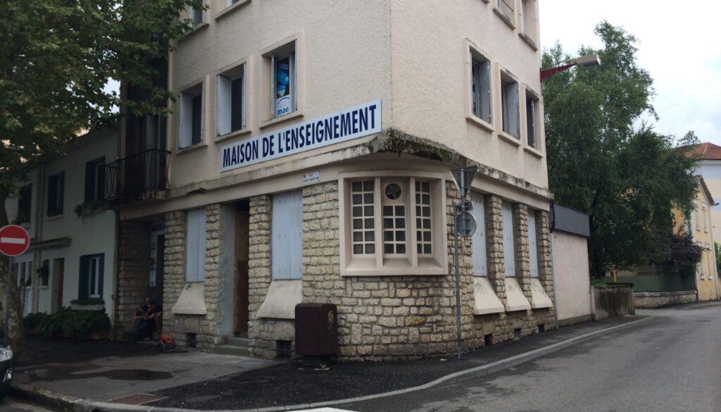 LARGE SYNERGY Architecte Bayonne Et Saint Julien En Born MAE 46 – 2