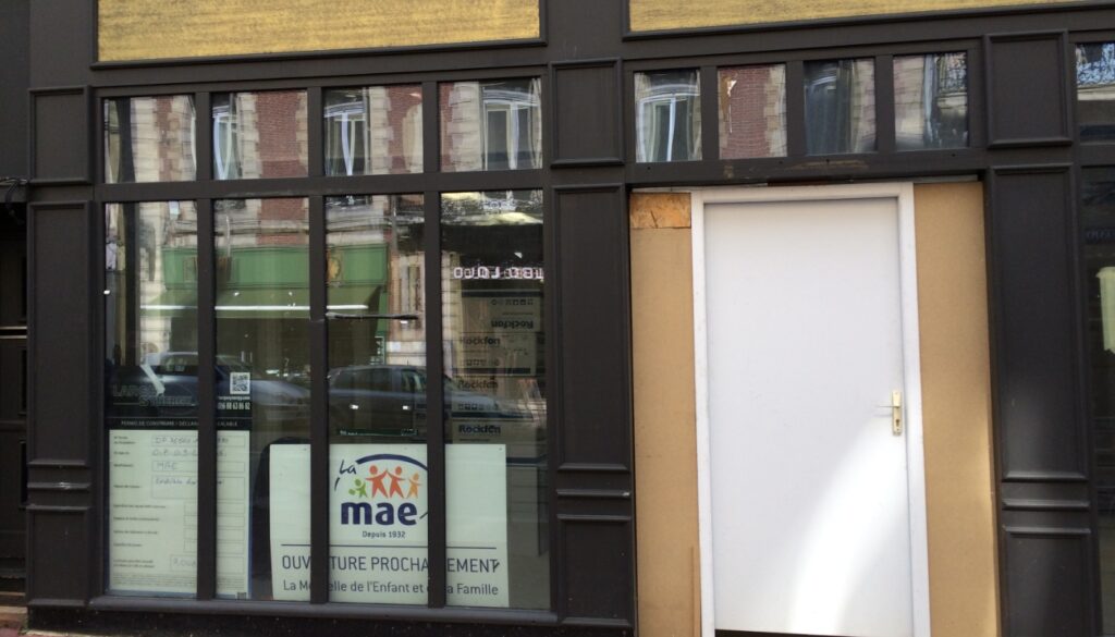 LARGE SYNERGY Architecte Bayonne Et Saint Julien En Born MAE 76 – 2