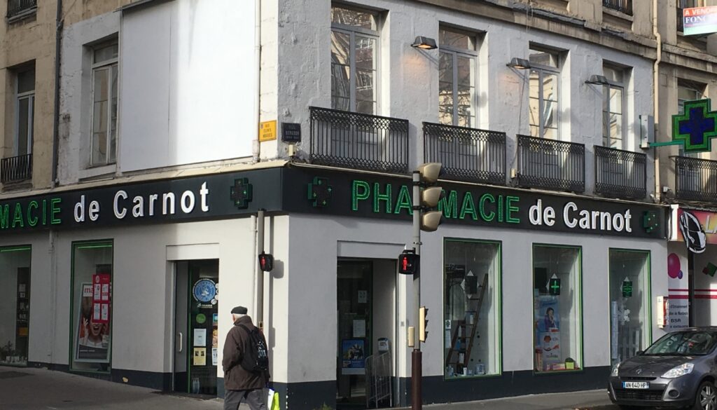 LARGE SYNERGY Architecte Bayonne Et Saint Julien En Born Pharma St Etienne – 1