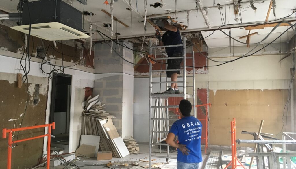 LARGE SYNERGY Architecte Bayonne Et Saint Julien En Born Pharma St Etienne – 2