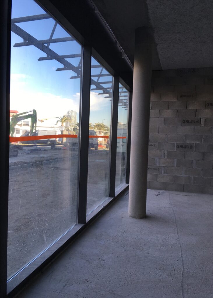 LARGE SYNERGY Architecte Bayonne Et Saint Julien En Born Subway Bordeaux – 4