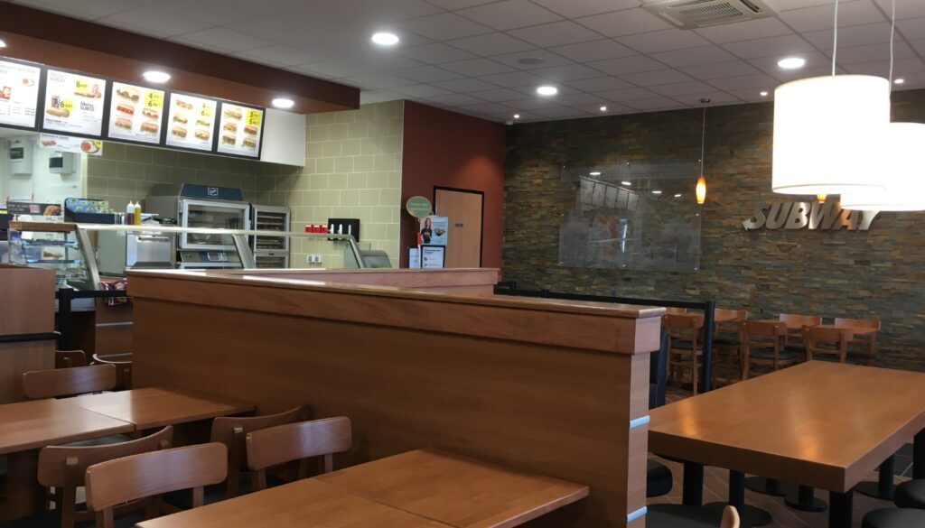 LARGE SYNERGY Architecte Bayonne Et Saint Julien En Born Subway Bordeaux – 5