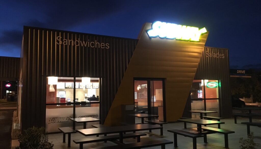 LARGE SYNERGY Architecte Bayonne Et Saint Julien En Born Subway Dax – 1